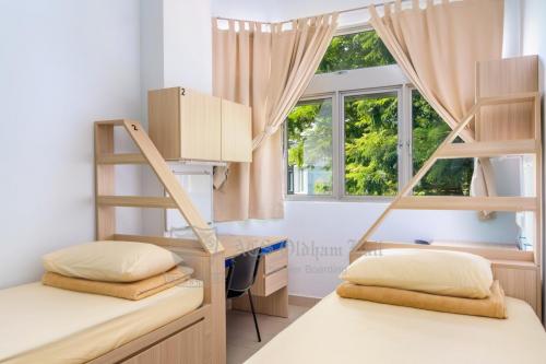 boarder-room2-low